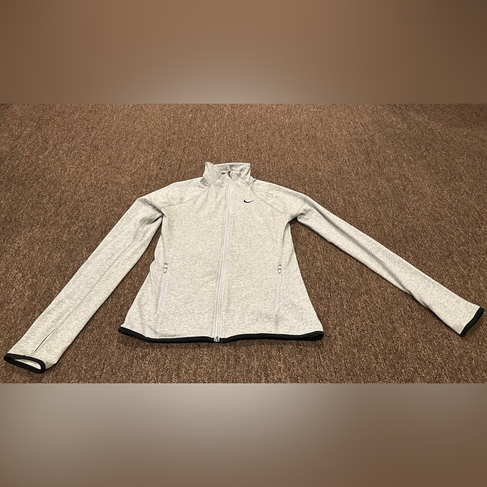 EUC Nike Dry Fit zip sweatshirt jacket long sleeve athletic active running M